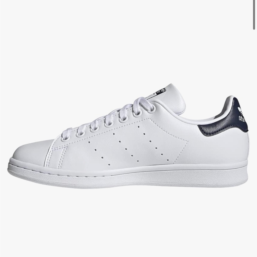 Stan Smith Navy Sneakers